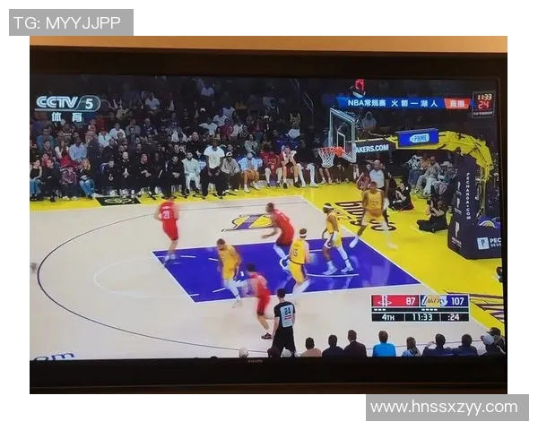 火箭队与湖人比赛赛况回顾及两队对比解析